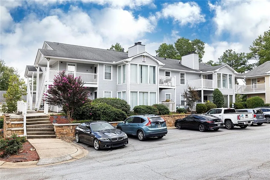 2 bed, 2.0 bath, 1244 sqft, $1,675 — Photo 4