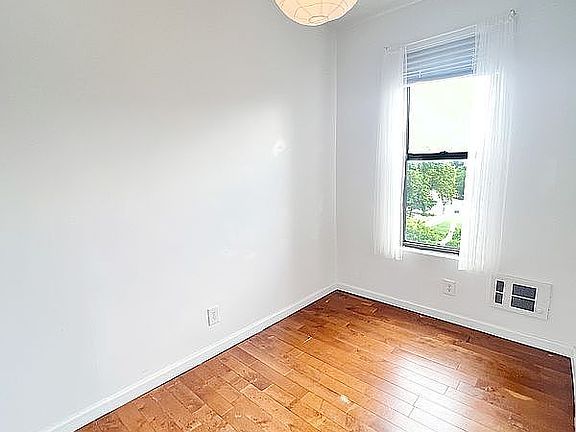 3rd image of 501 W 134th St Unit 49