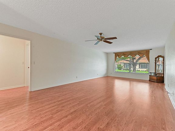 5th image of 9960 Bauhinia Tree Way #B