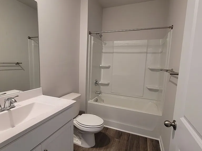 7136 Foxhollow Ln — Photo 14