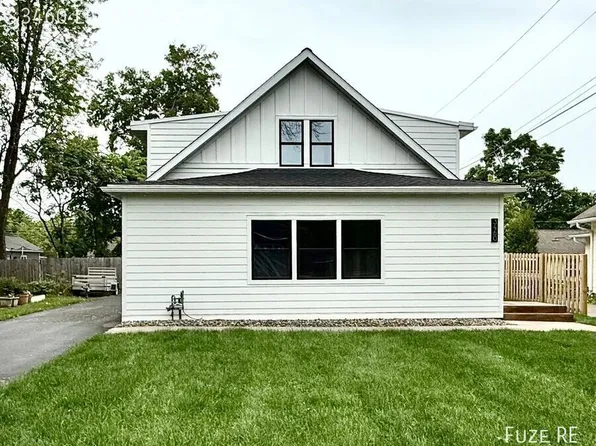3460 Livingston Ave, Wayzata, MN 55391