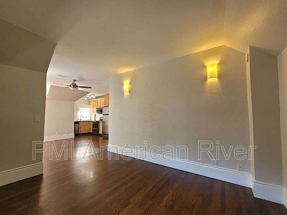 3rd image of 1716 Capitol Ave APT 5