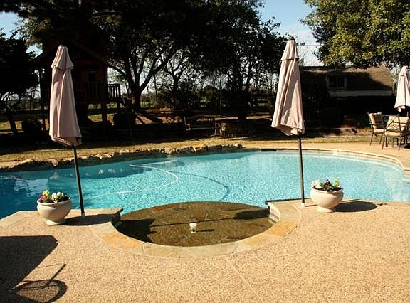 2nd image of 3036 Dumas Ct