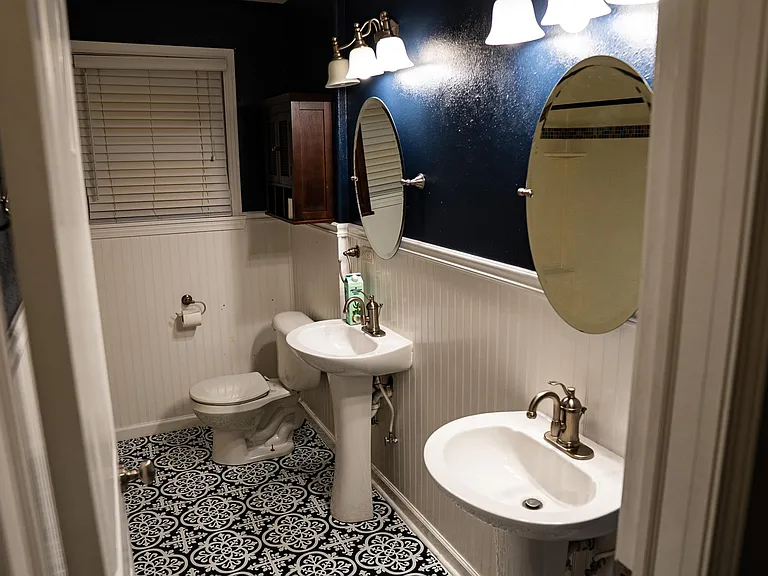 1341 S Keeler Ave — Photo 9