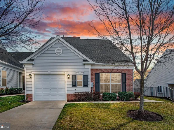 95 Legend Dr, Fredericksburg, VA 22406