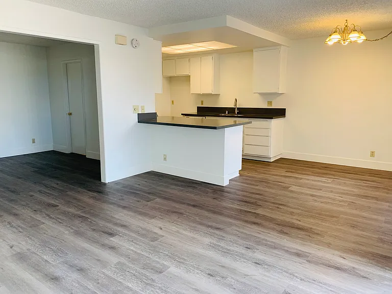 1200 S Sharon Cir #5A — Photo 6