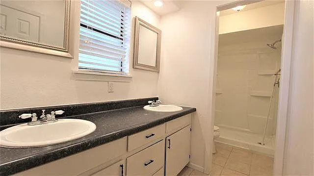 3 bed, 1361 sqft, $2,100 — Photo 4