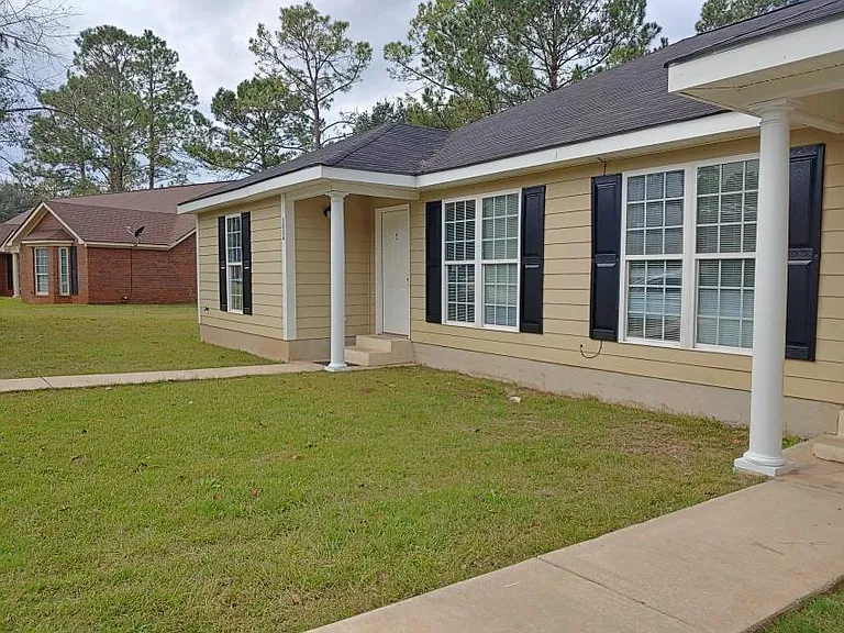 105 Embleton Ct #A — Photo 1