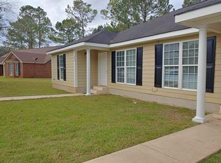 105 Embleton Ct APT A, Albany, GA 31721