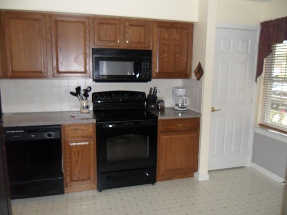 5th image of 4005 Bradford Cir