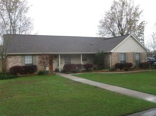 3003 Woods Rd, Picayune, MS 39466