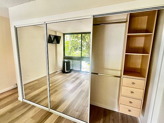 4th image of 501 Hahaione St #3F