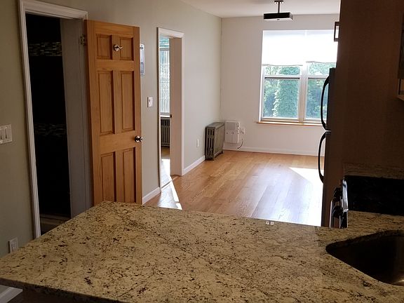 5th image of 422A 4th Ave APT 3