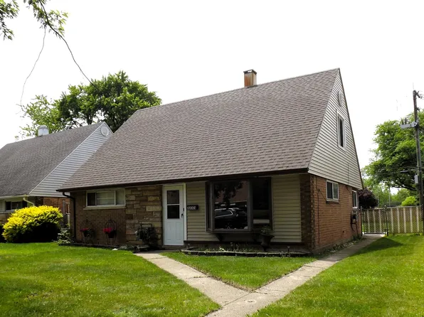 17008 Oakwood Ave, Lansing, IL 60438