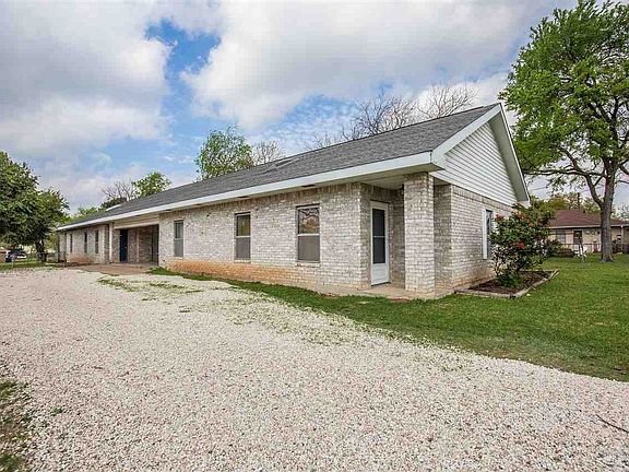 2nd image of 401 S Andrews Dr #A