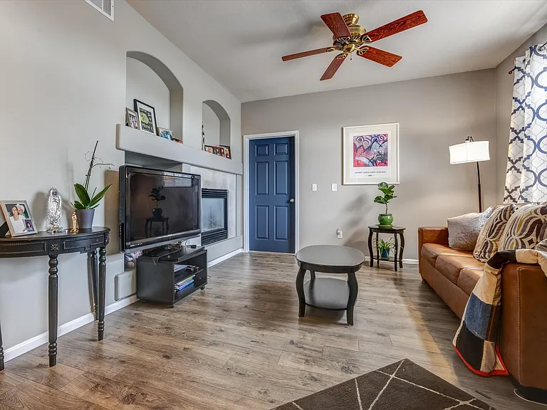1540 S Florence Way #501 — Photo 5