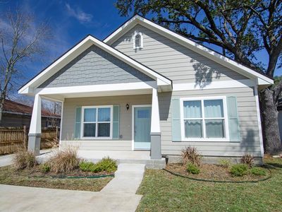 1316 E William Joel Bryan Pkwy, Bryan, TX, 77803