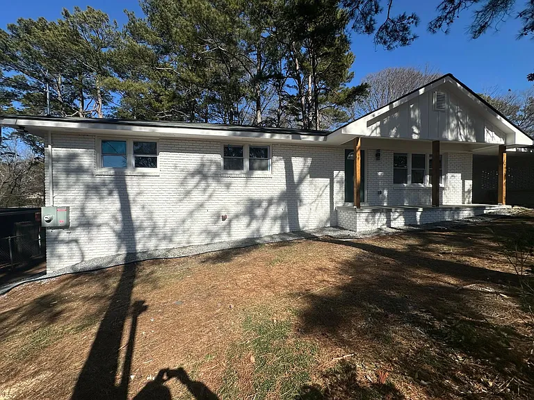520 Jerry Ln SW #B — Photo 9