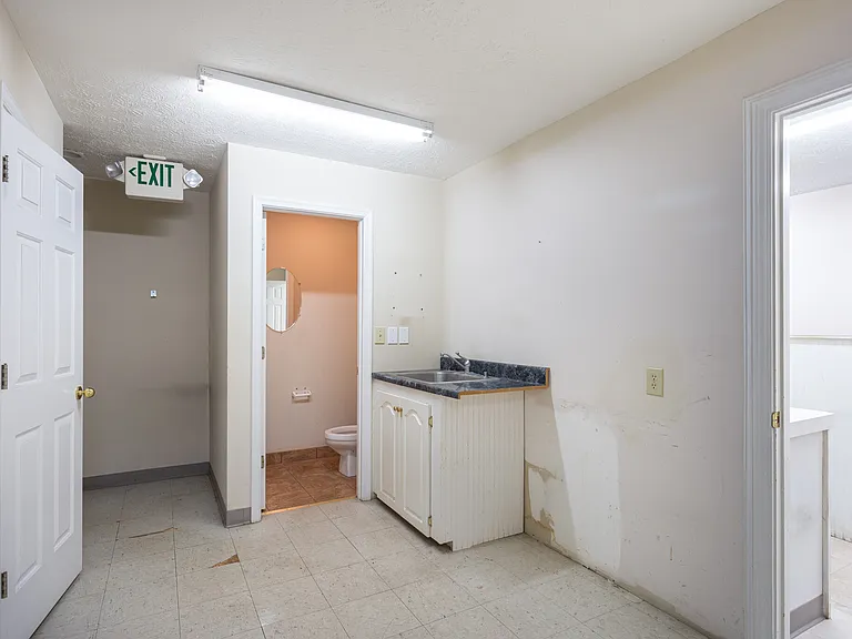 620 Quintard Ave #1 — Photo 15