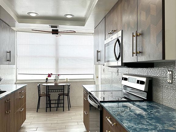4th image of 18041 Biscayne Blvd APT 1401