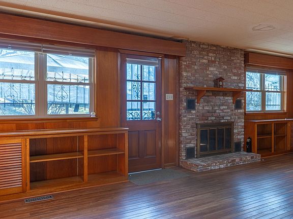 4th image of 405 N Plaza Dr