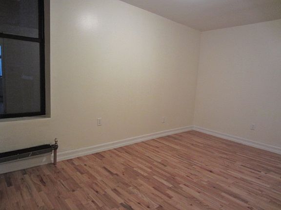 5th image of 164 W 141st St APT 1N