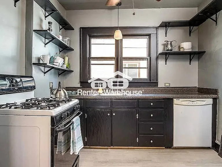 2805 Kingman Blvd — Photo 9