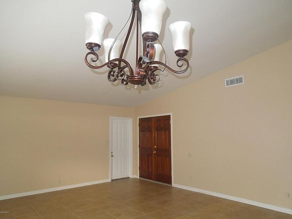 3rd image of 5318 W Vogel Ave