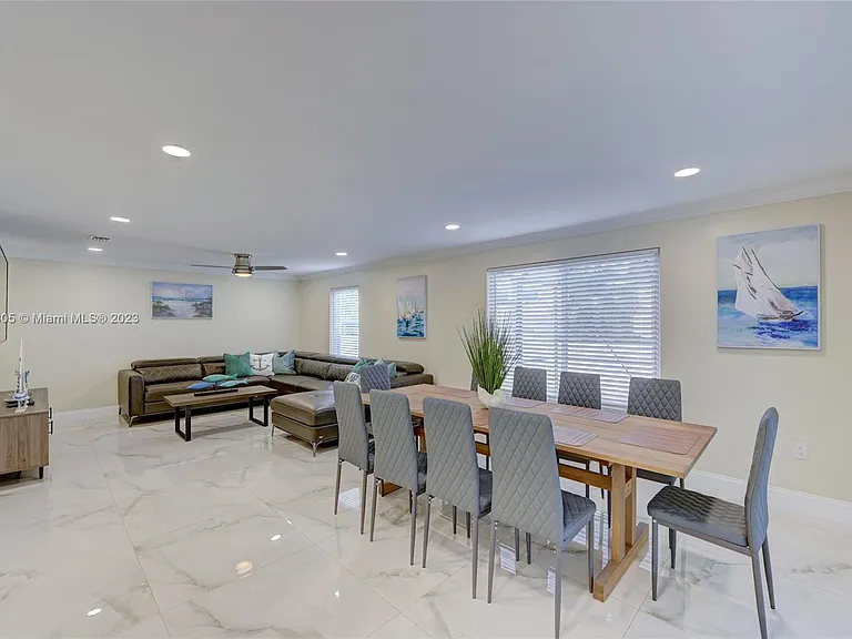 1109 Hollywood Blvd — Photo 30