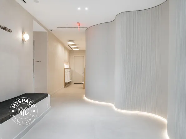 150 Lawrence Street image 17 of 32