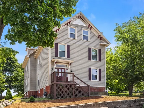 11 Symonds St #3, Salem, MA 01970