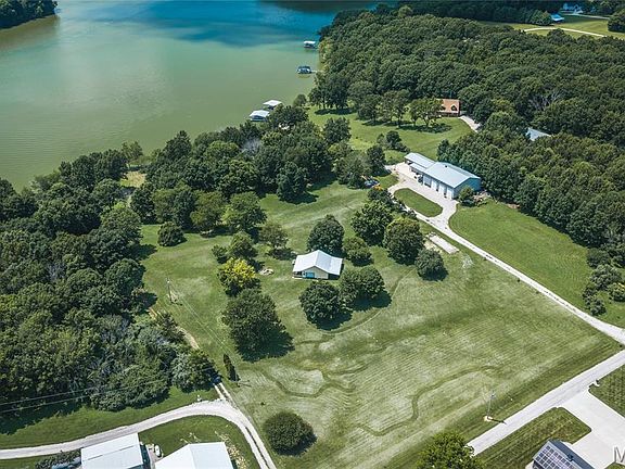 2nd image of 90 Turkey Ln