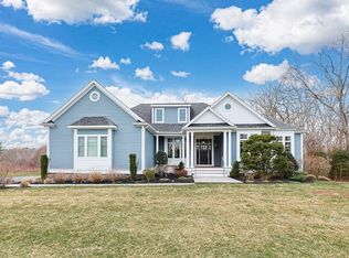105 Palmer River Rd, Swansea, MA 02777