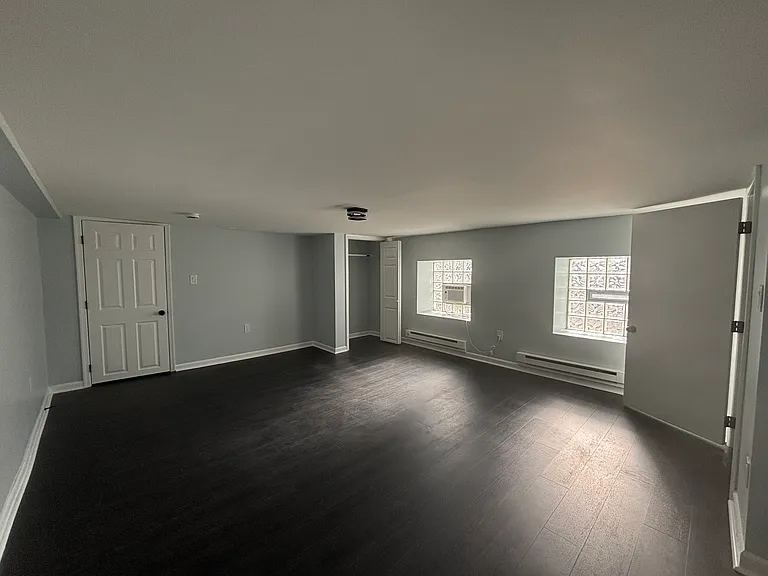 2431 Arunah Ave #B — Photo 16