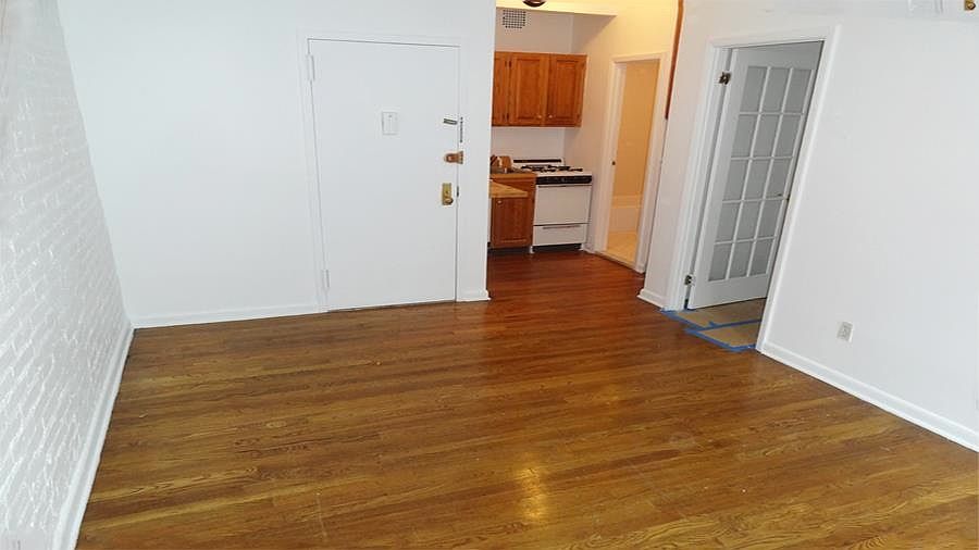 1st image of 146 W 95th St