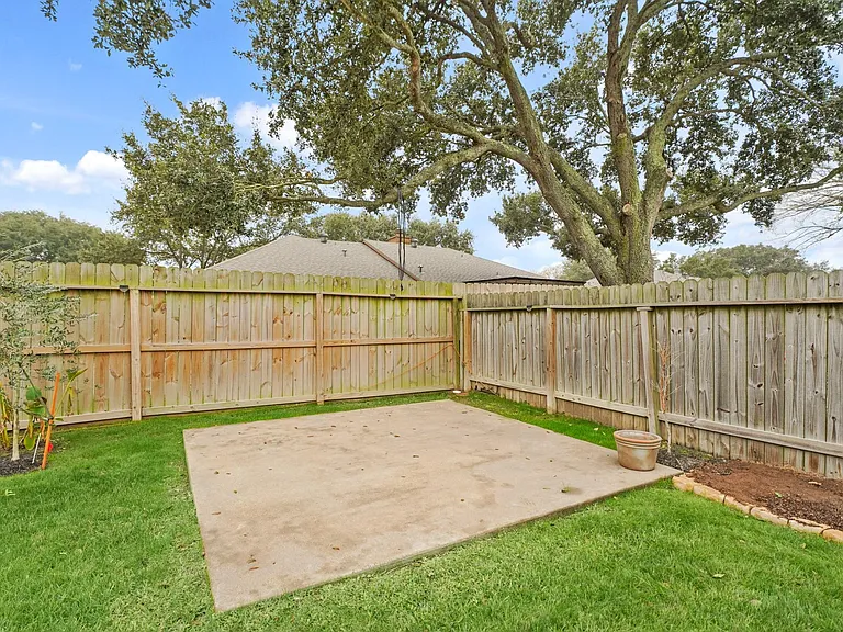 19211 Haystream Dr — Photo 31