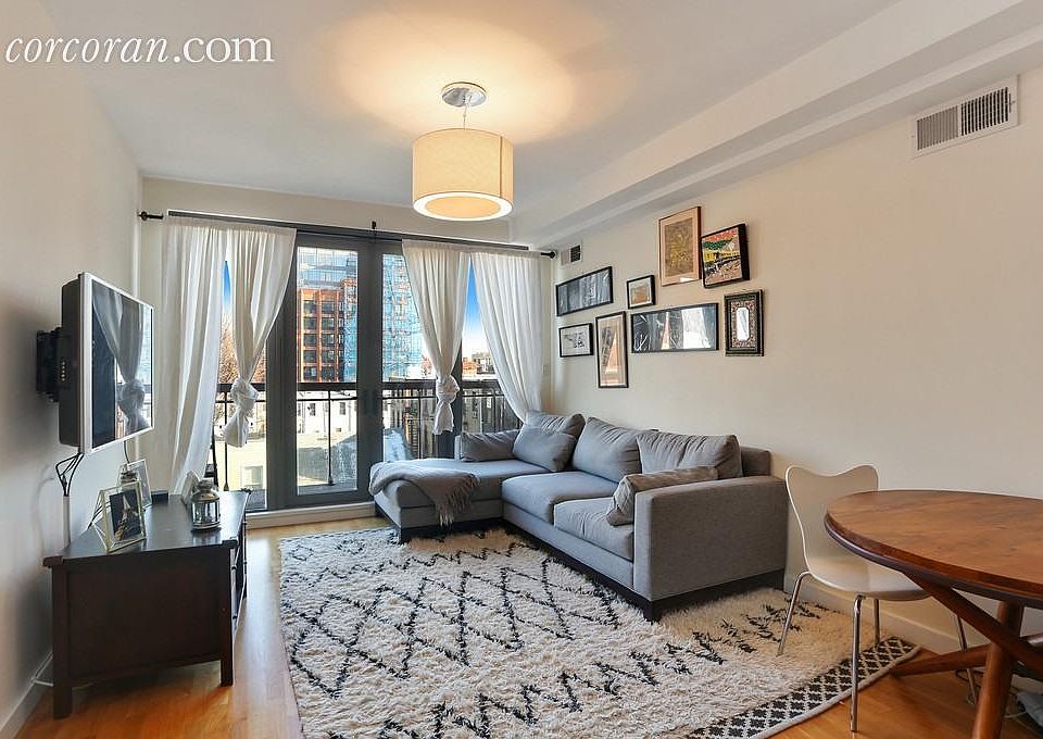 1st image of 500 4th Ave APT 4B