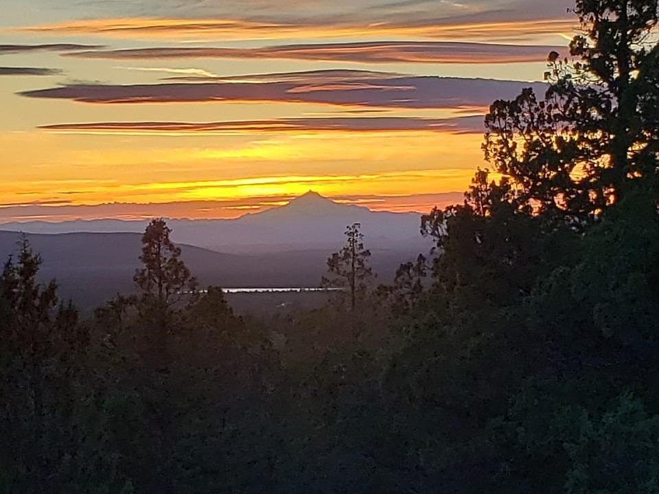 1st image of 15395 SE Mossburg Loop