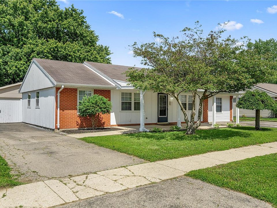 1st image of 815 Plumwood Dr