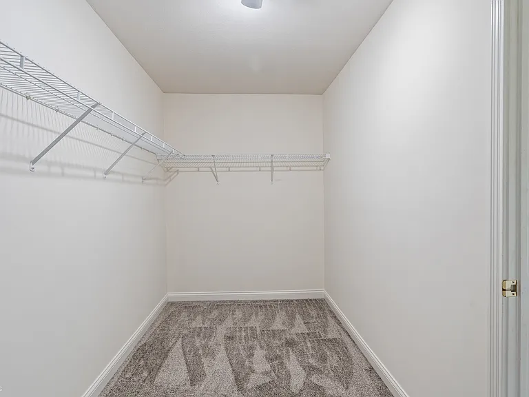12735 Edgemont Way — Photo 40