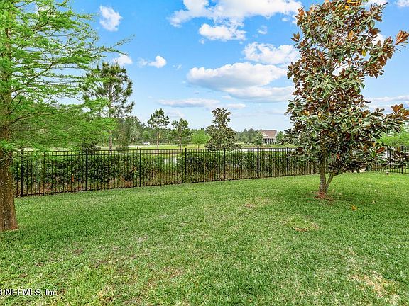 3rd image of 198 LOMBARD Way