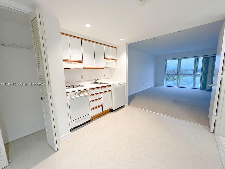 1st image of 5779 Sunset Dr #5779