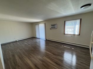1862 Feronia Ave #6, Saint Paul, MN 55104