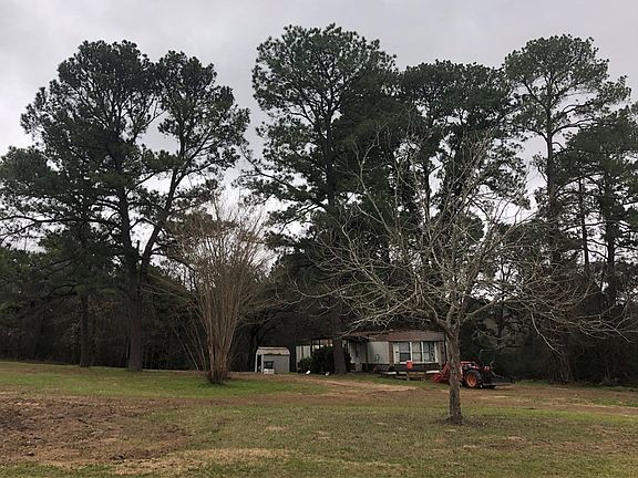 4th image of 409 Laura Ln