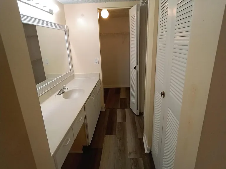 9901 Westview Dr #334 — Photo 13