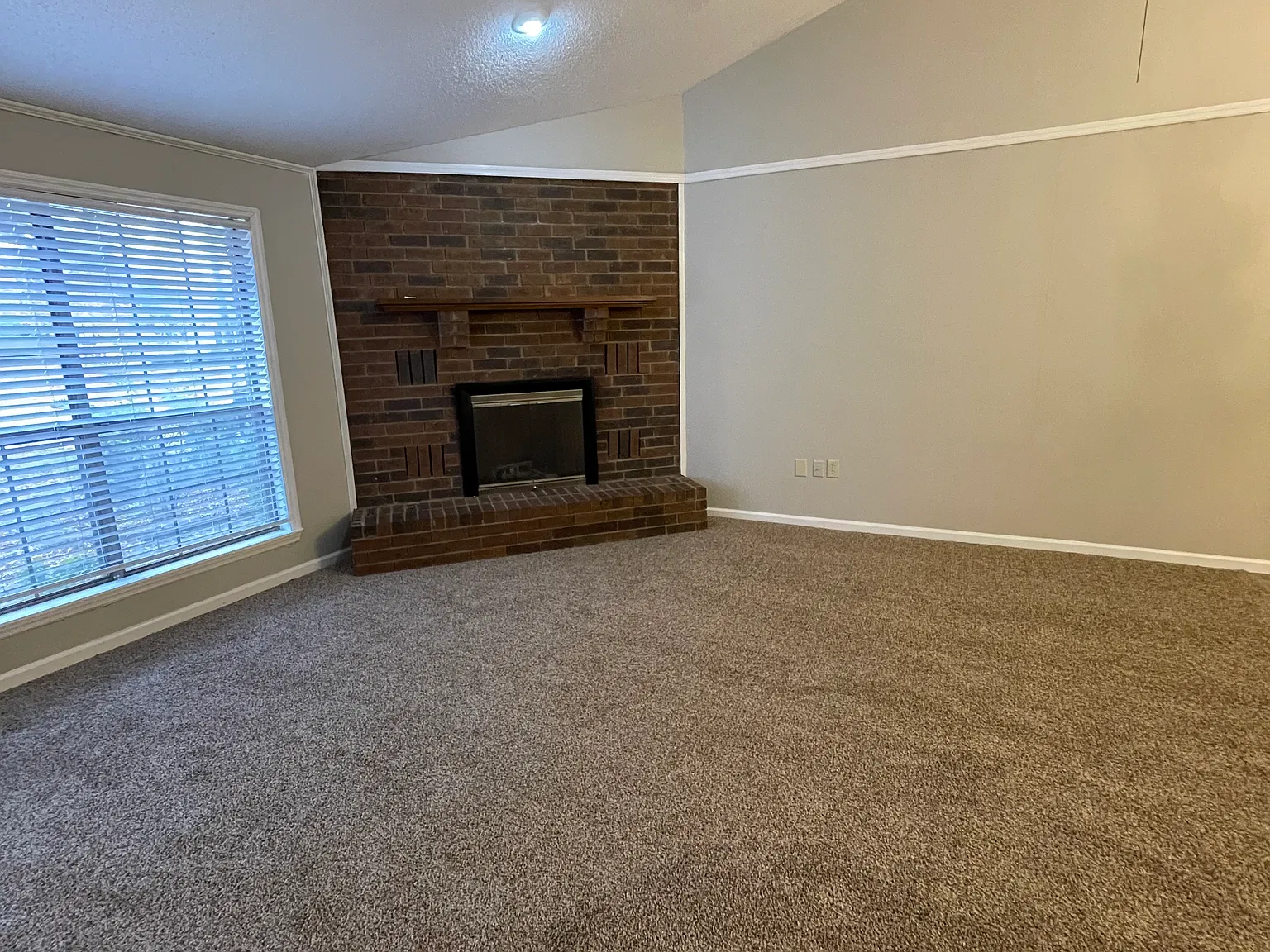 3 bed, 1548 sqft, $1,500 — Photo 2