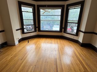 28 Roseland St #2, Cambridge, MA 02140