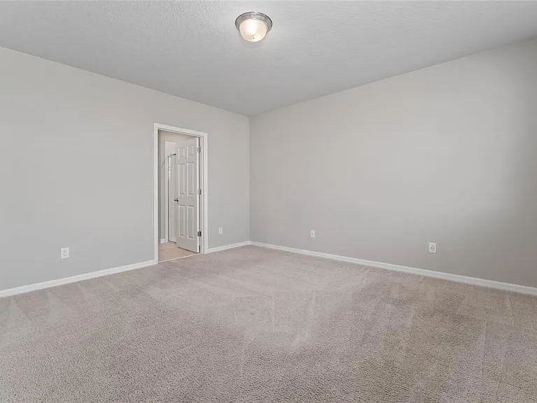 3085 Bella Vista Dr — Photo 17