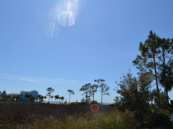 2nd image of 328 Sunny Dr