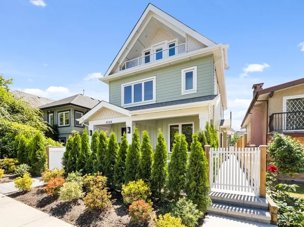 2528 Turner St #2, Vancouver, BC V5K 2E8